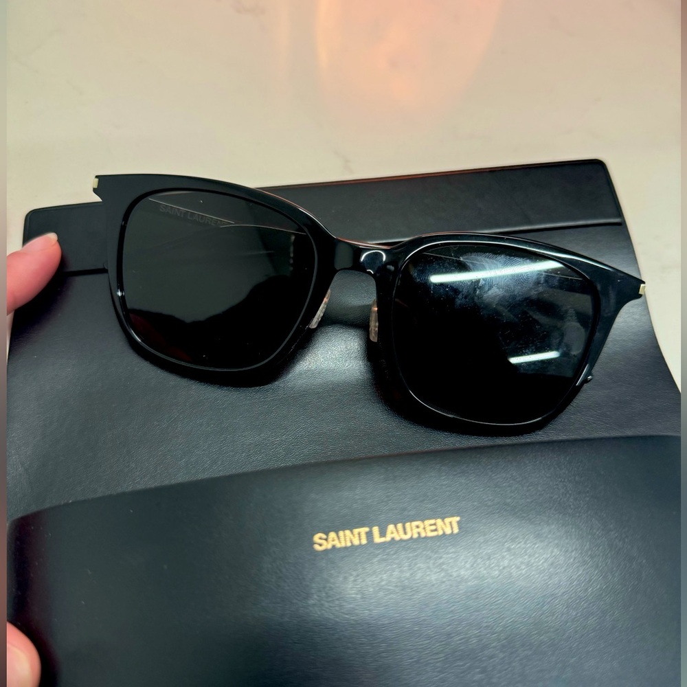 ✨Yves Saint Laurent Sunglasses✨